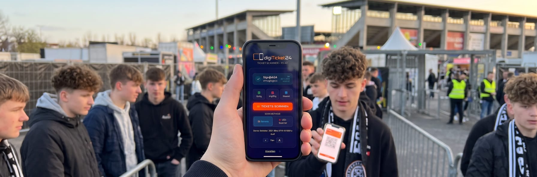 digiTicket24 Scanner-App beim Einlass im Stadion